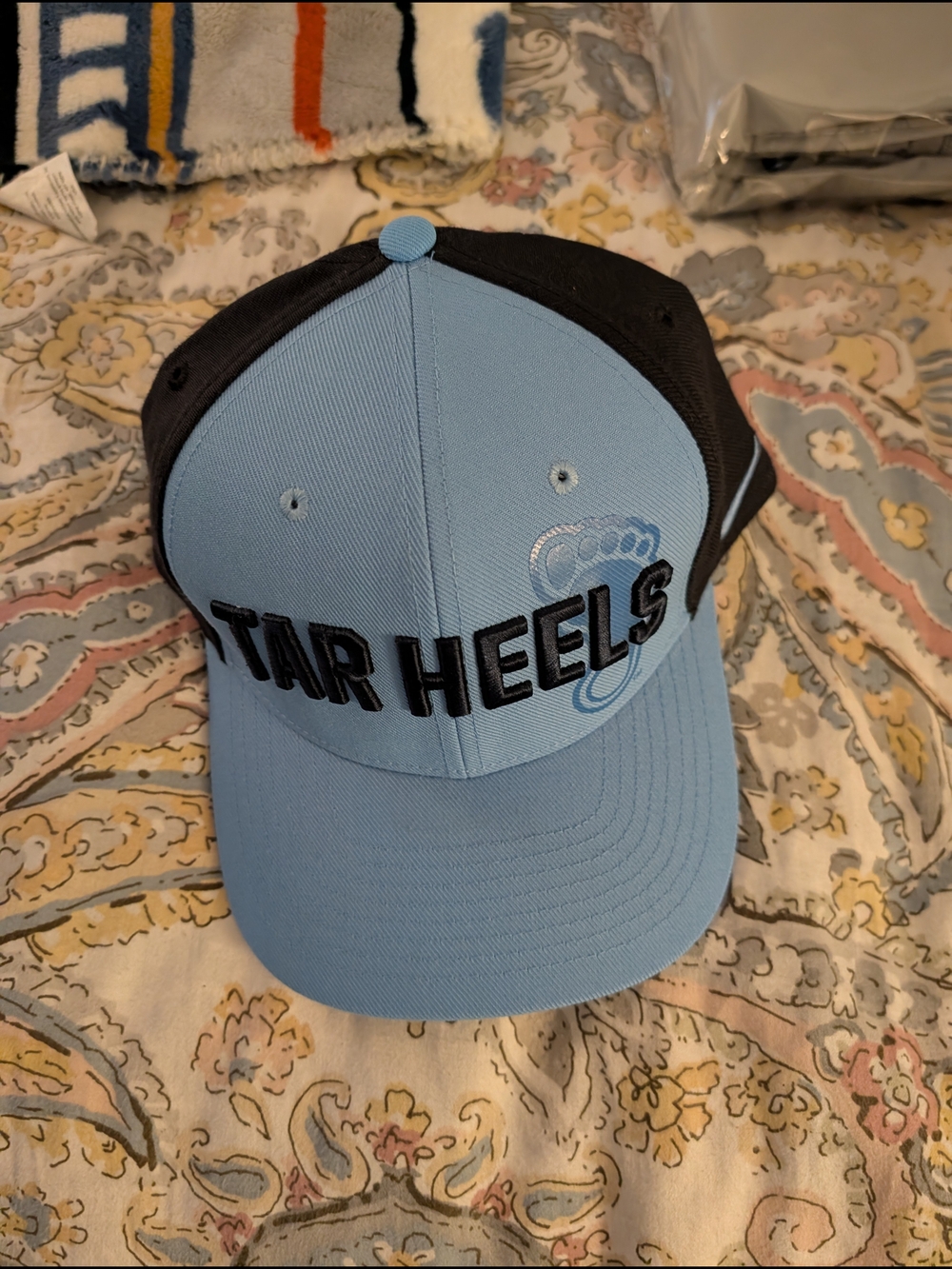 Tar Heels Two-Tone Light Blue & Black Baseball Cap Nike